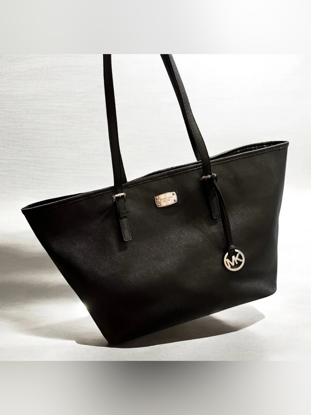 Michael Kors Black Leather Jet Set Tote Large Hand Bag Silver Hardware Travel